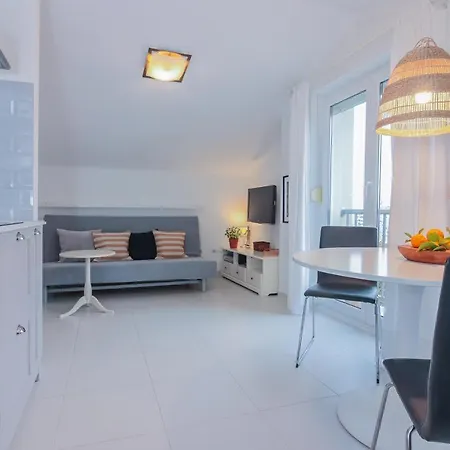 Cosy Attic Апартаменты *