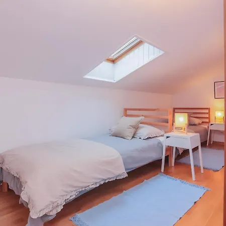 Cosy Attic Апартаменты *