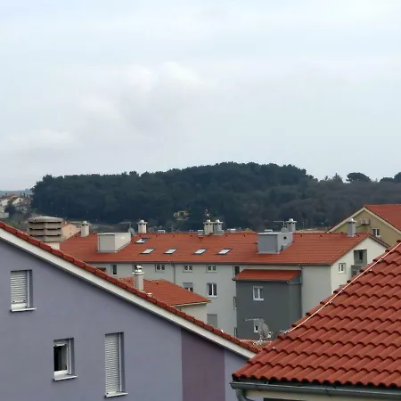 Cosy Attic Διαμέρισμα Πούλα